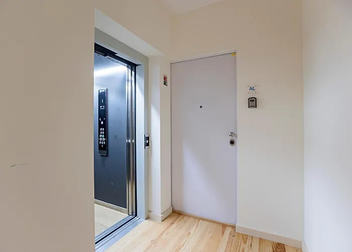 Apartament 31 Janeiro 157 - Charming 1br Flat W/ Ac & Balcony By Lovelystay Porto