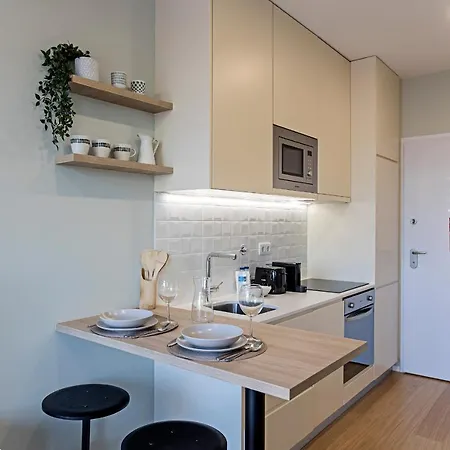 Apartamento 31 Janeiro 157 - Charming 1br Flat W/ Ac & Balcony By Lovelystay Oporto