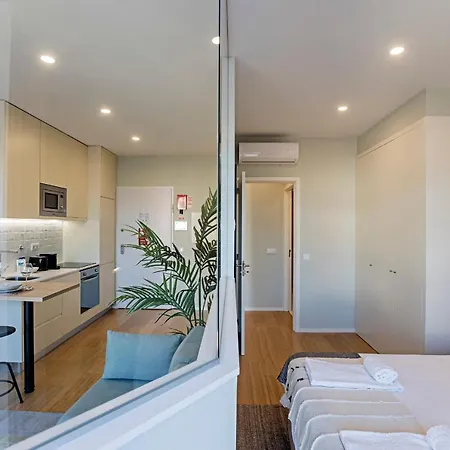 31 Janeiro 157 - Charming 1br Flat W/ Ac & Balcony By Lovelystay *