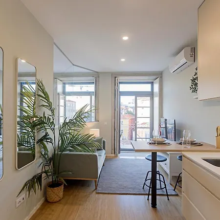 31 Janeiro 157 - Charming 1br Flat W/ Ac & Balcony By Lovelystay *