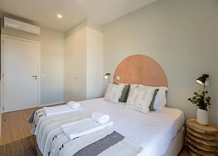 31 Janeiro 157 - Charming 1br Flat W/ Ac & Balcony By Lovelystay דירה *