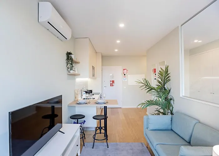 Apartment 31 Janeiro 157 - Charming 1br Flat W/ Ac & Balcony By Lovelystay