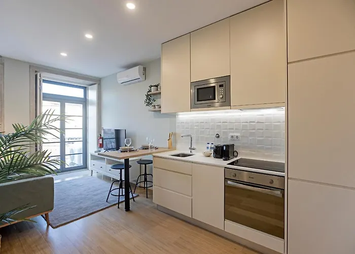 דירה 31 Janeiro 157 - Charming 1br Flat W/ Ac & Balcony By Lovelystay *